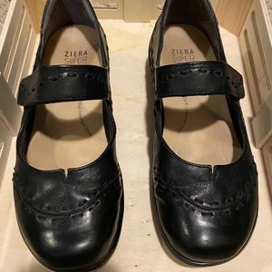 Ziera Gummibear Mary Janes Black 7W